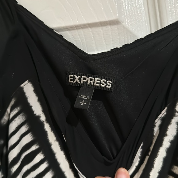 Black and white dress - Picture 2 of 3